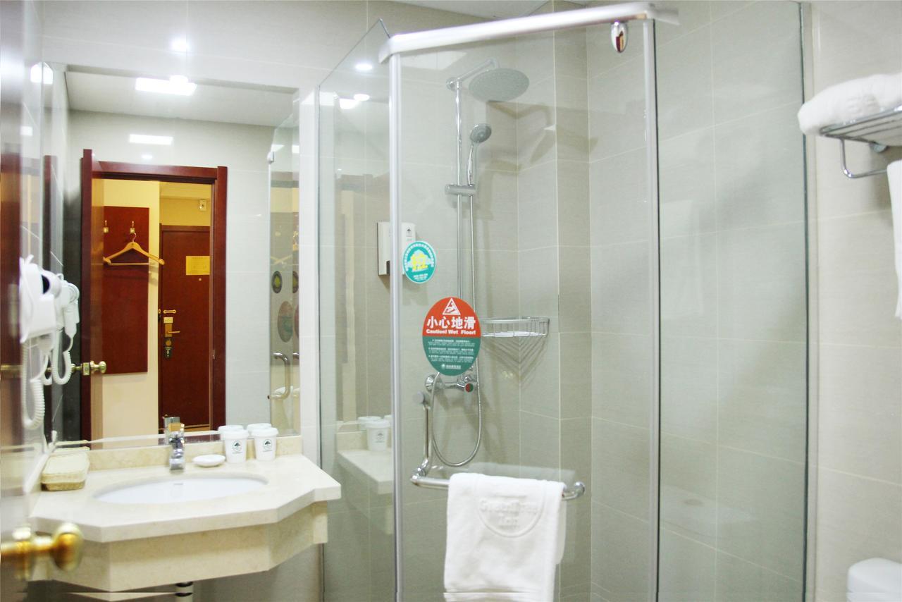 Hotel Greentree Outlets National Convention Centre Xule Road Shell 3*
