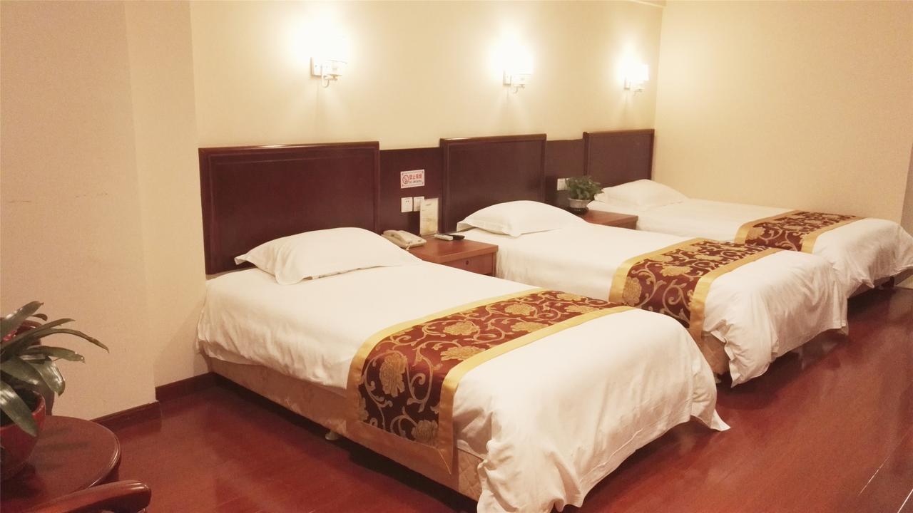 Hotel Greentree Outlets National Convention Centre Xule Road Shell 3*